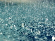 下過雨后，室內(nèi)空氣沒有清新反而甲醛超標(biāo)了